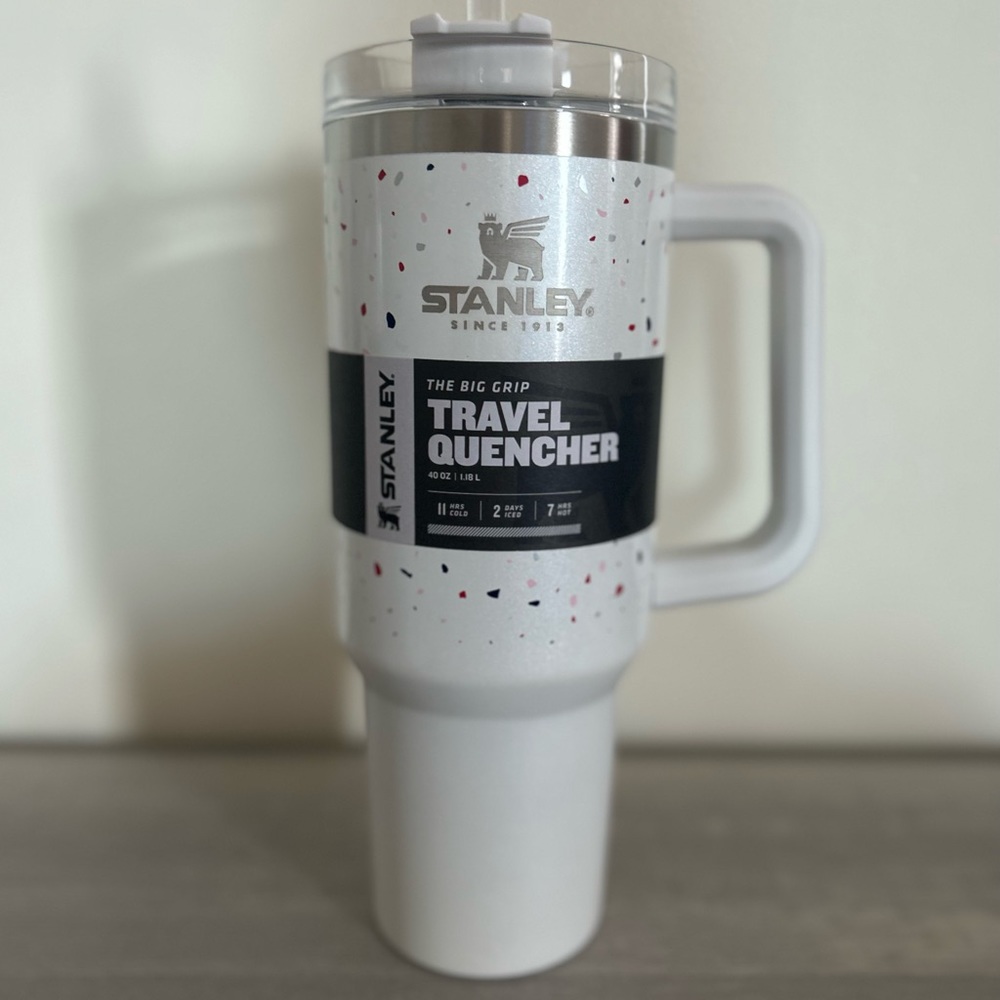 NWT Stanley Terrazzo Pearlescent 40 oz Target Exclusive Adventure Quencher